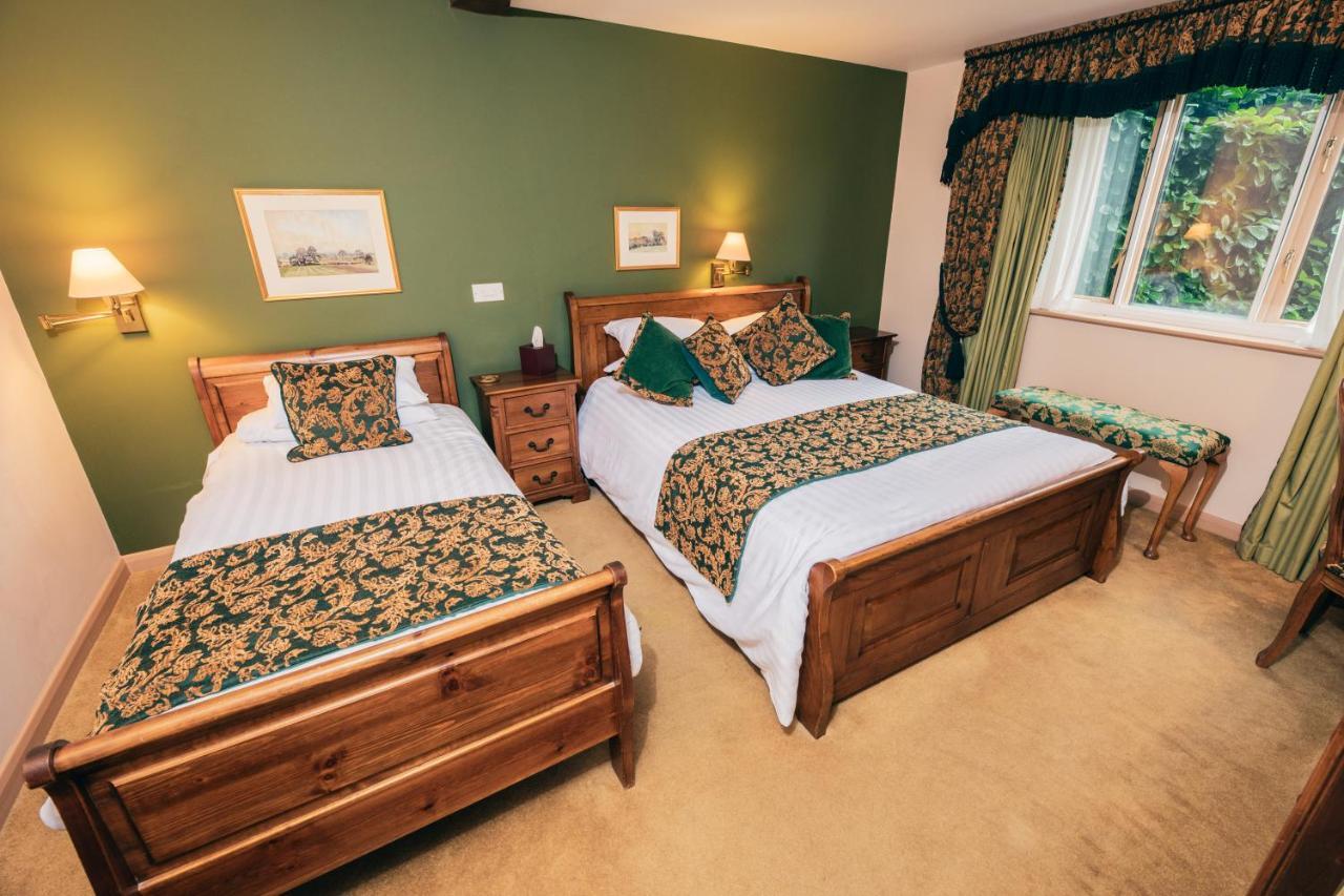 The Auberge Yaxley  Ngoại thất bức ảnh