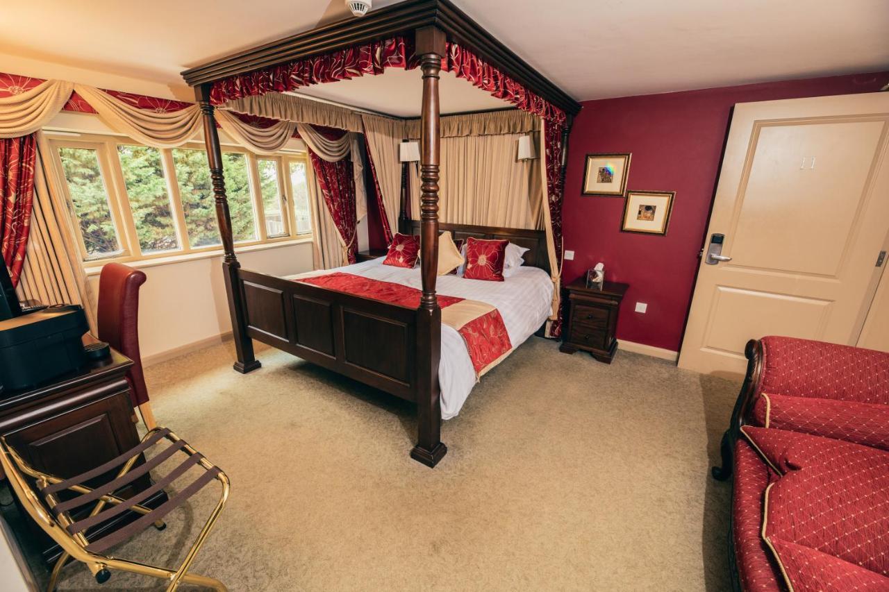 The Auberge Yaxley  Ngoại thất bức ảnh